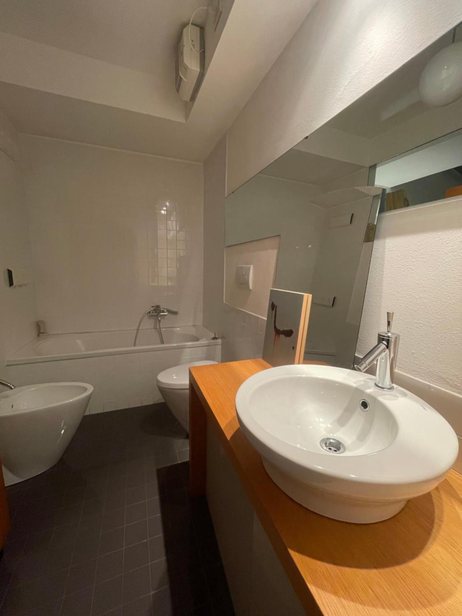 Piccola Accogliente E Luminosa Camera In Appartamento Condiviso Con Bagno Privato E Terrazza Vista Mare Триест Экстерьер фото